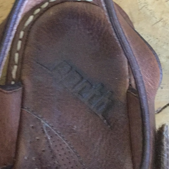 Brown Leather Earth Sandals - Picture 4 of 4